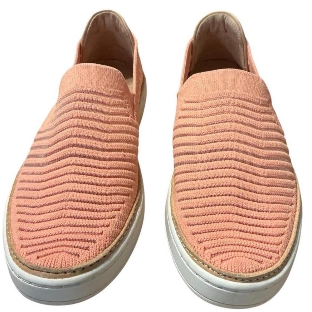 UGG Sammy‎ Coral Pink HyperWeave Knit Slip On Sneakers Womens 6 1109533 Peach